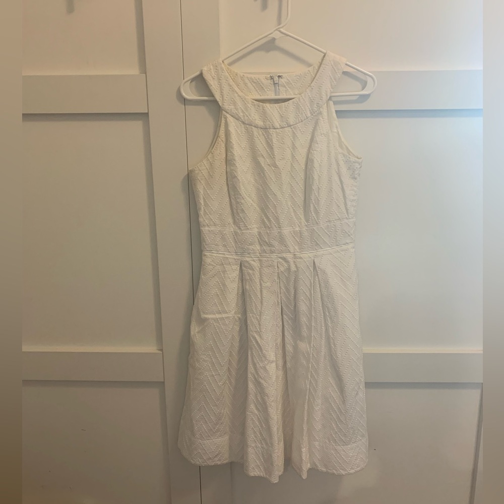 White House Black Market White Textured Sleeveless Dress